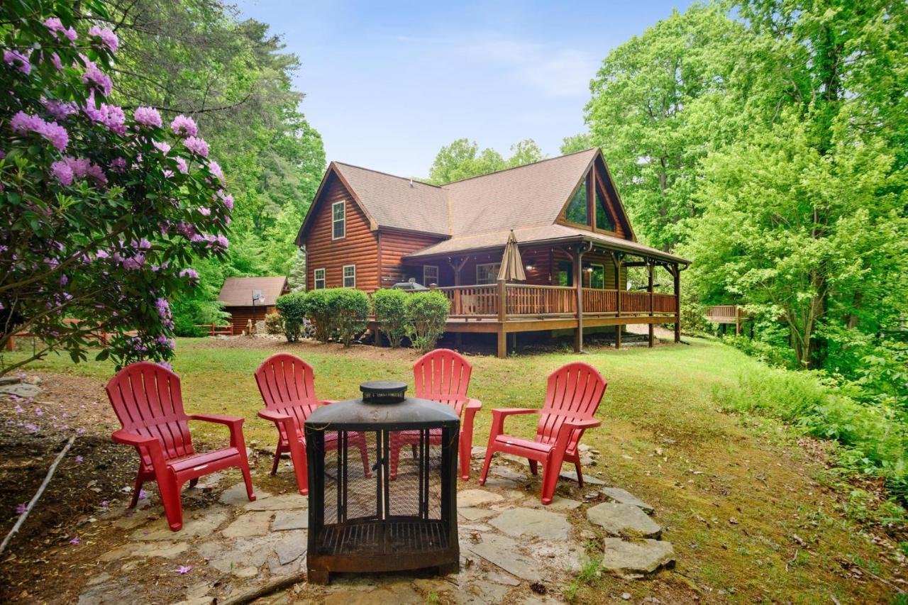 Tree Top Lodge - Gorgeous Lake Cabin With Hot Tub & Magnificent Views Of Forests And Mountains! Cabin Butler Exteriör bild
