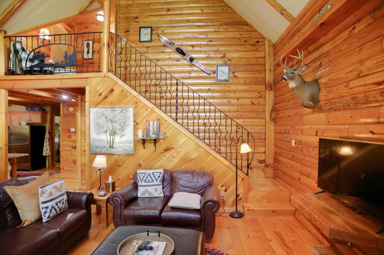 Tree Top Lodge - Gorgeous Lake Cabin With Hot Tub & Magnificent Views Of Forests And Mountains! Cabin Butler Exteriör bild