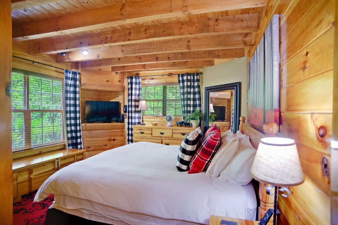 Tree Top Lodge - Gorgeous Lake Cabin With Hot Tub & Magnificent Views Of Forests And Mountains! Cabin Butler Exteriör bild